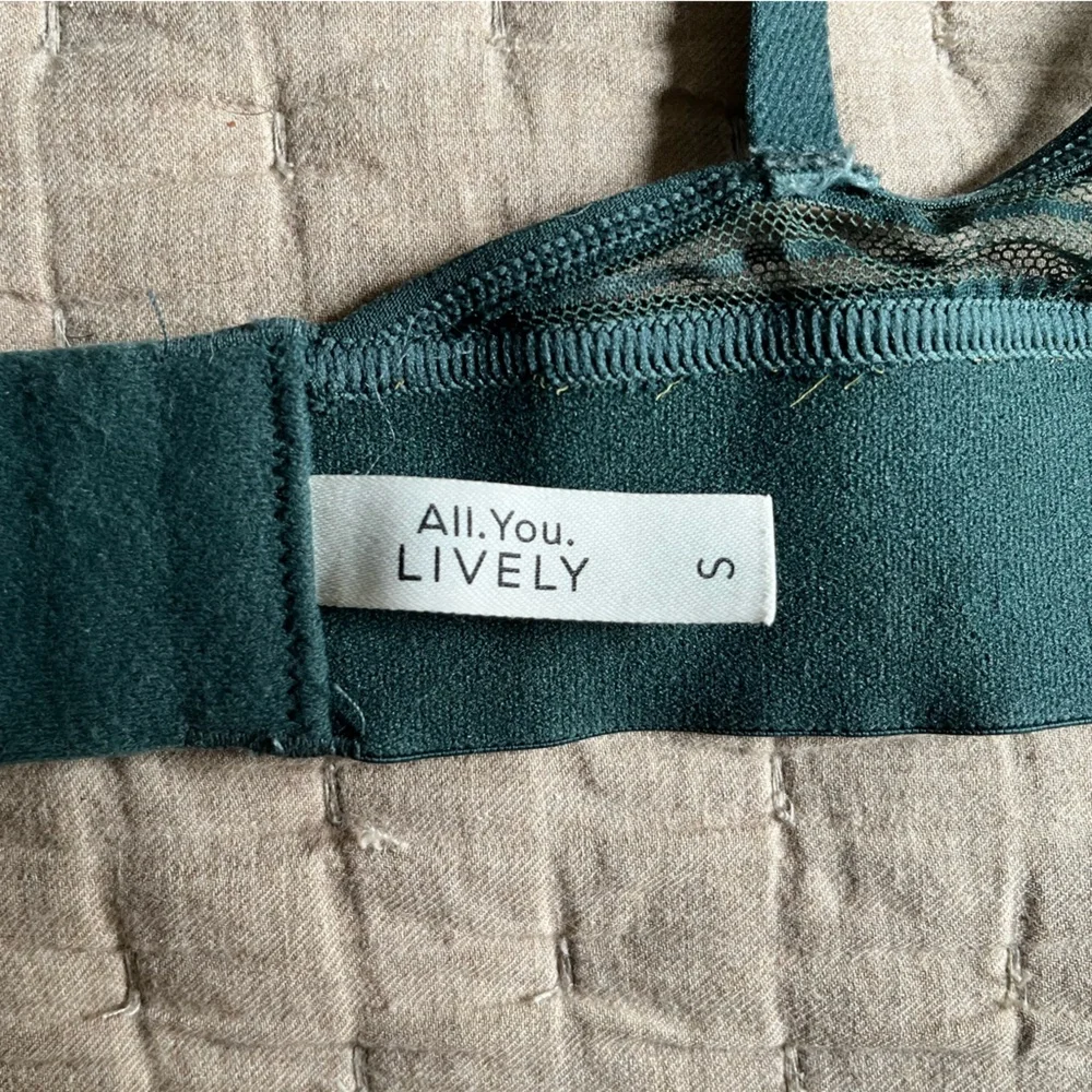 Lively padded bralette - Picture 2 of 6